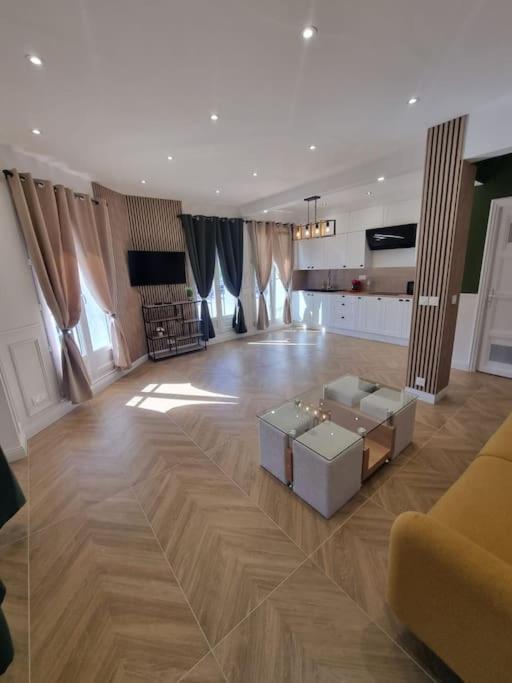 Location Appartement Beauvais Eksteriør billede